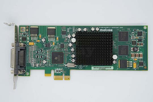 Matrox 迈创 G550 PCIe-X1 32MB显示卡G55-MDDE32LPDF（MGA-G550-BL芯片）